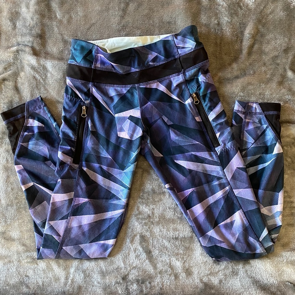 Lululemon Athletica Leggings.